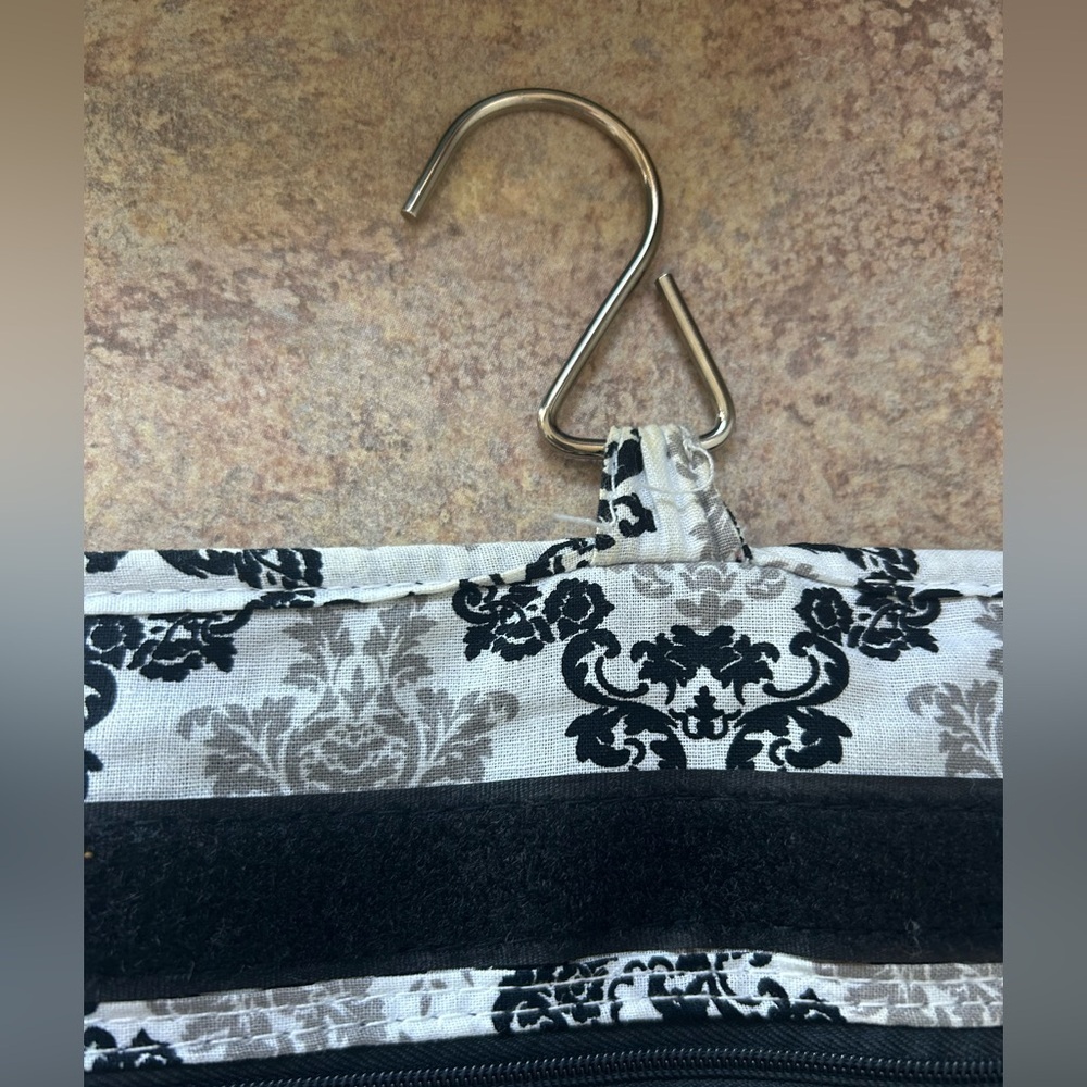 Laura Ashley large toiletry hanging travel pack in black and white design - Picture 2 of 8